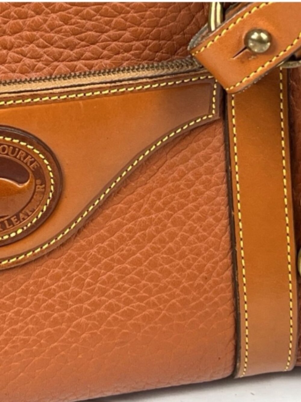 Dooney & Bourke All Weather Leather Rich Tan Shoulder Handbag Vintage - Picture 6 of 7